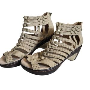 NWOT JBU Women's Nectar Polka Dot Wedge Pump Size-8